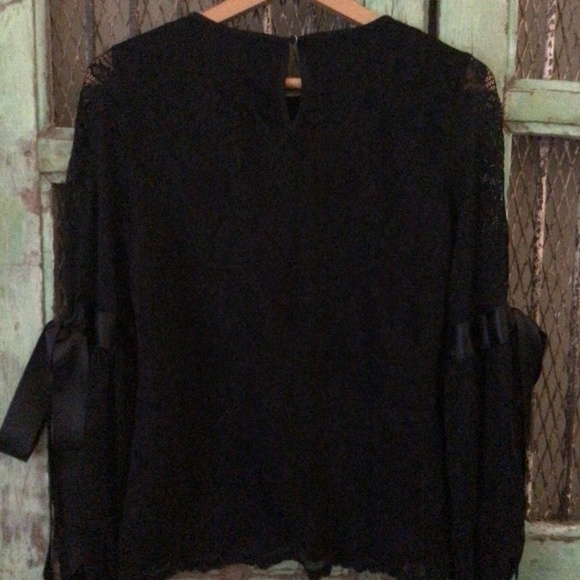 Vince Camuto formal top - Picture 5 of 7